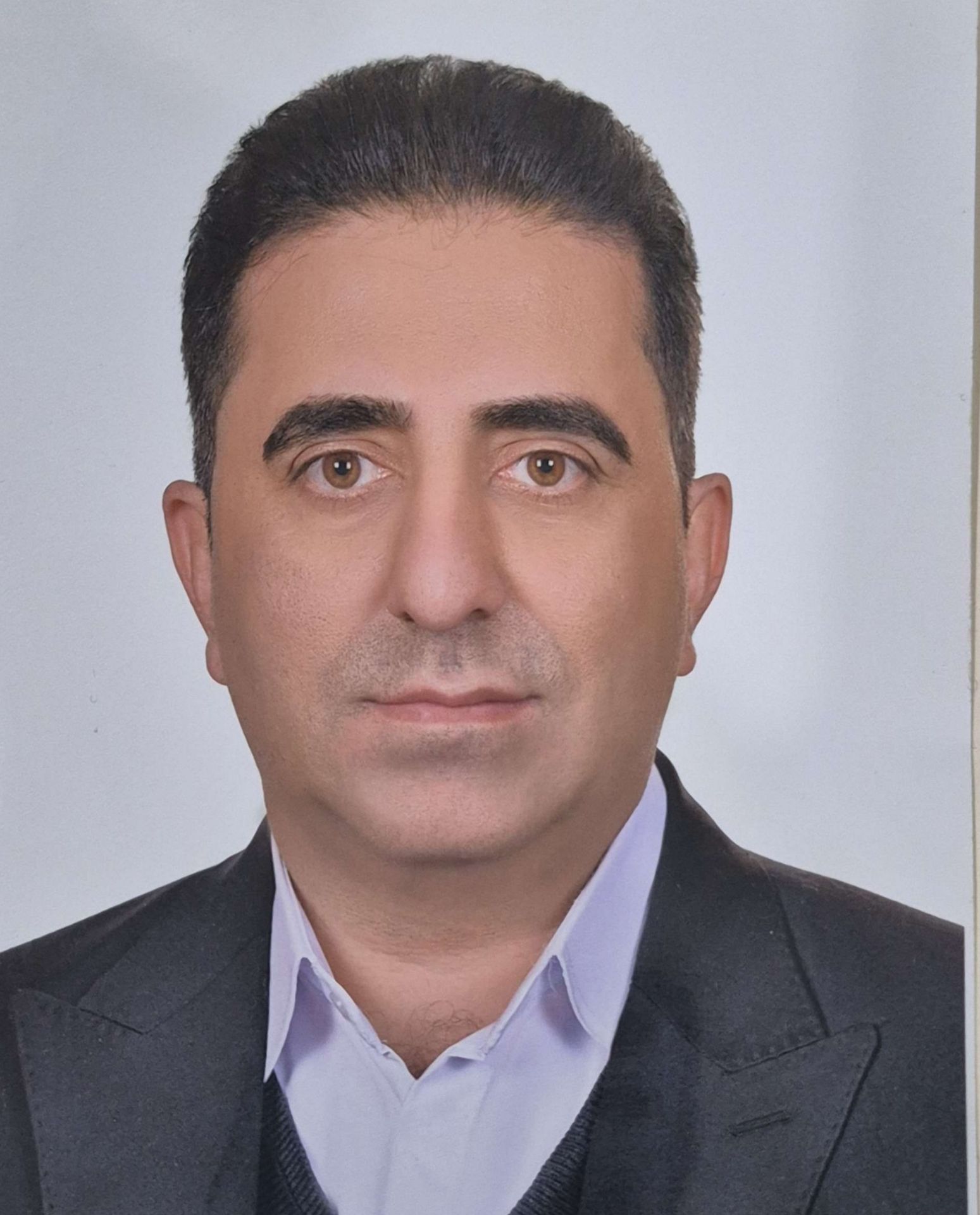    **      مشاوراملاک کندو   **                                                                                                     (معین امیریان فرد)